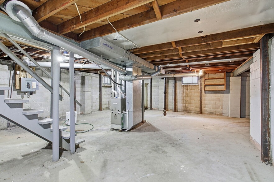 Basement - 7231 Forest Ave