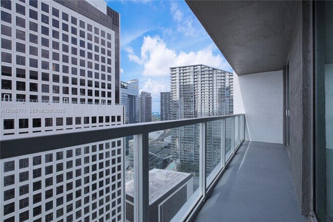 Building Photo - 500 Brickell Ave