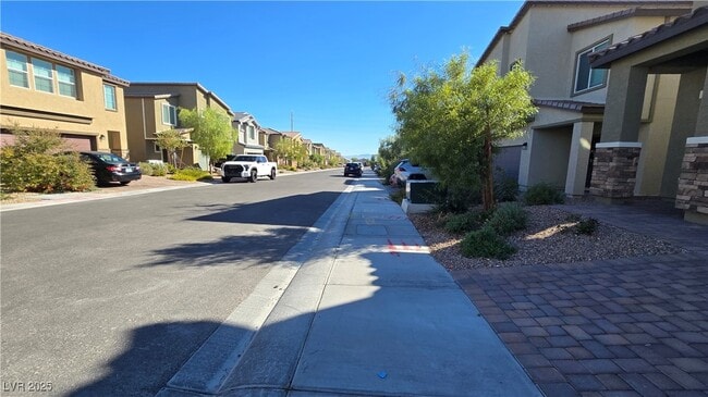 Building Photo - 10971 Meridian Flds Ave