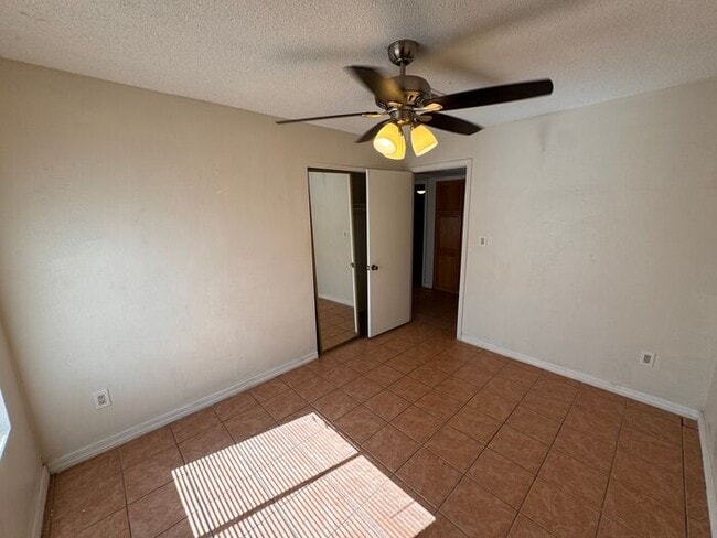 Building Photo - Wedgewood Park Homes