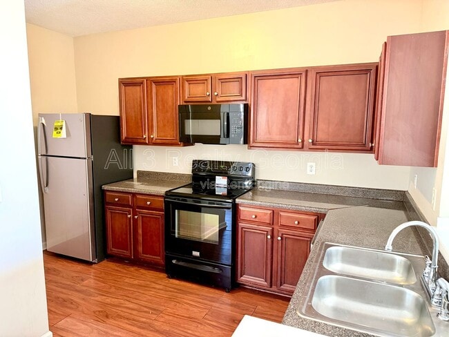 Building Photo - 2304 Bigwood Trail