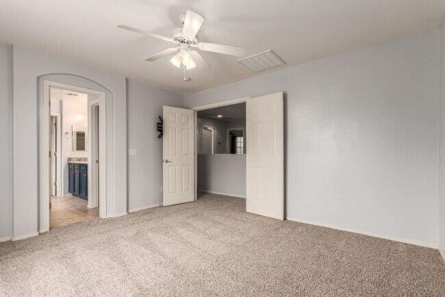 Building Photo - 2626 W Florentine Rd