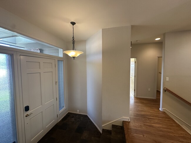 Building Photo - 3226 Chandler Egan Dr