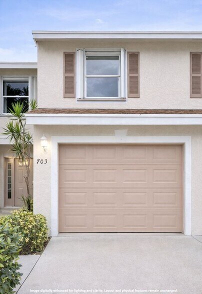 Building Photo - 703 Crosswinds Dr