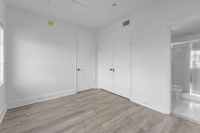 Building Photo - 455 Juno Dunes Way
