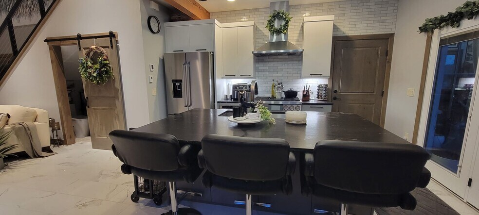 high end appliances - 2100 Marys Lake Rd