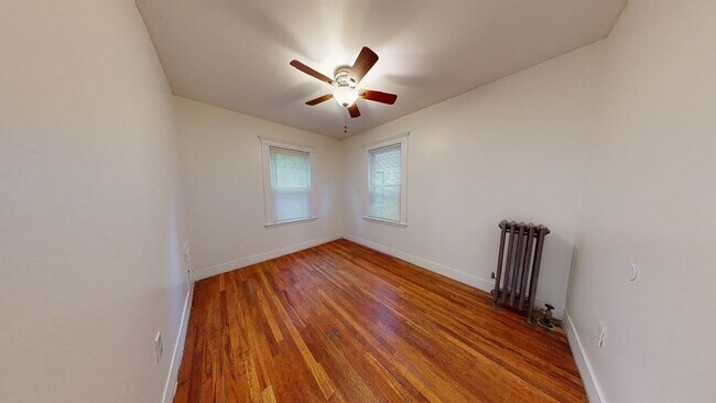 Building Photo - 76 Forest Hills St