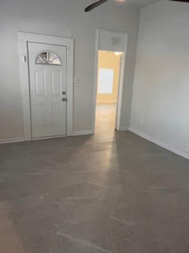 Building Photo - Just minutes away from IUPUI's campus and downtown,