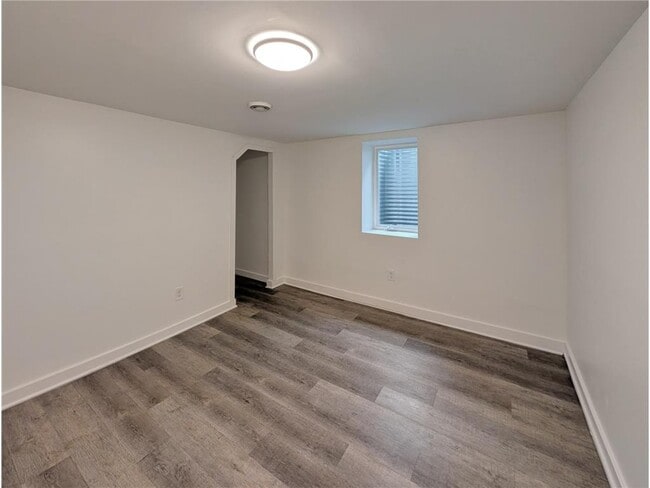 Building Photo - 5713 Xerxes Ave S