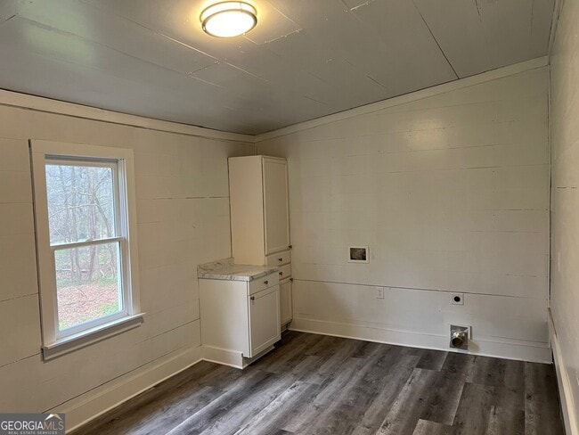 Building Photo - 267 Fred Loggins Rd