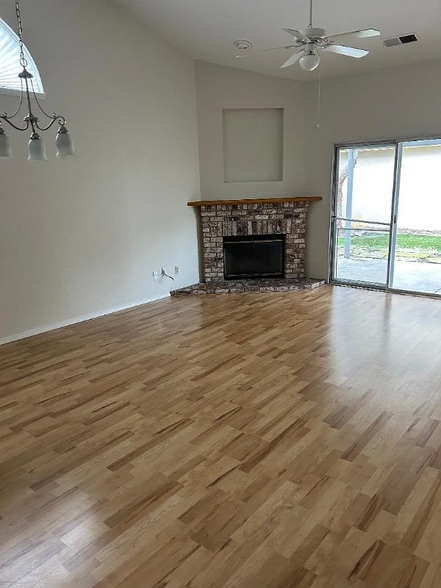 Building Photo - 2821 Quarry Stone St