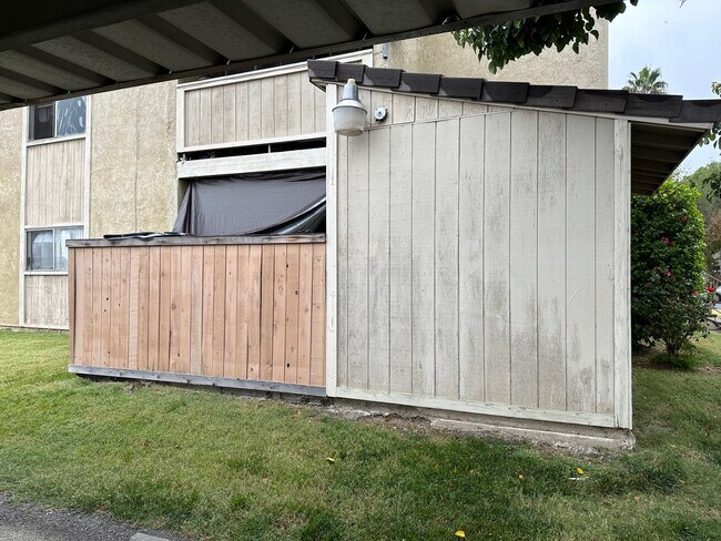 Building Photo - 10912 Rincon St