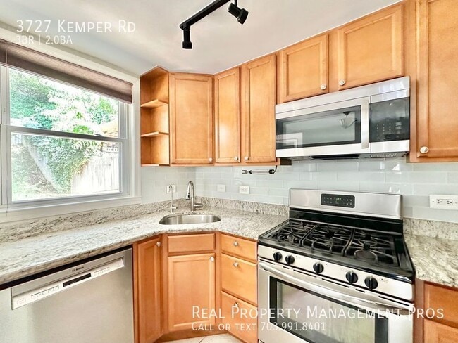 Building Photo - 3727 S Kemper Rd