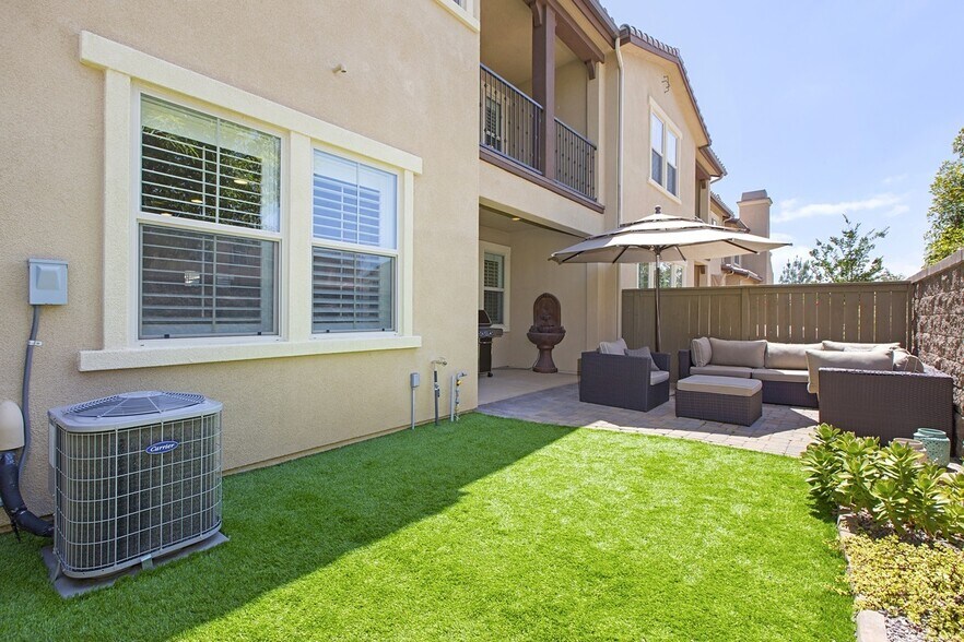 Building Photo - 8516 Old Stonefield Chase
