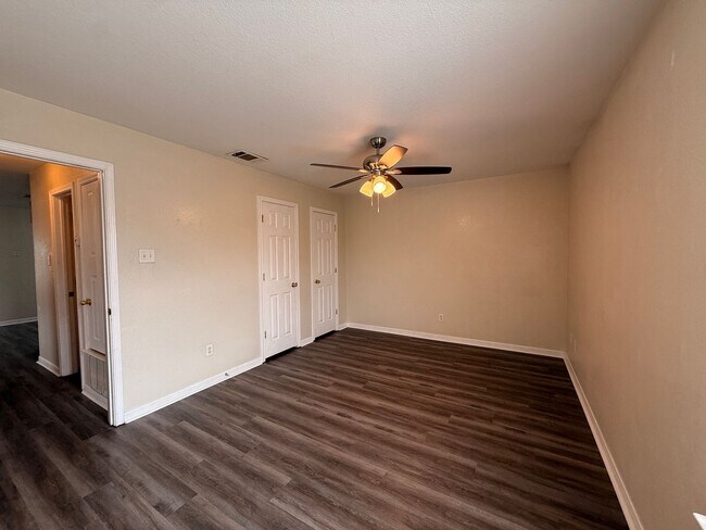 Building Photo - 108 Castellon Ct