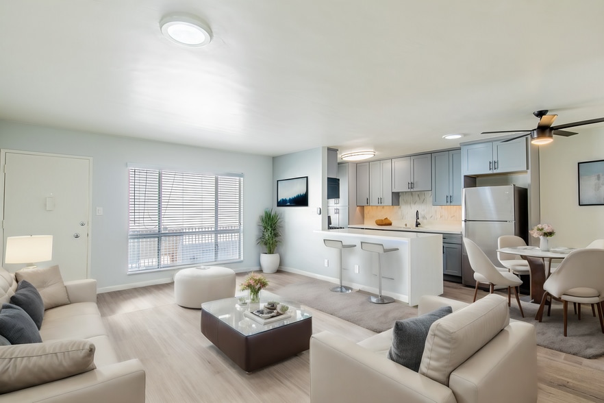 Primary Photo - Euclid St Apartments