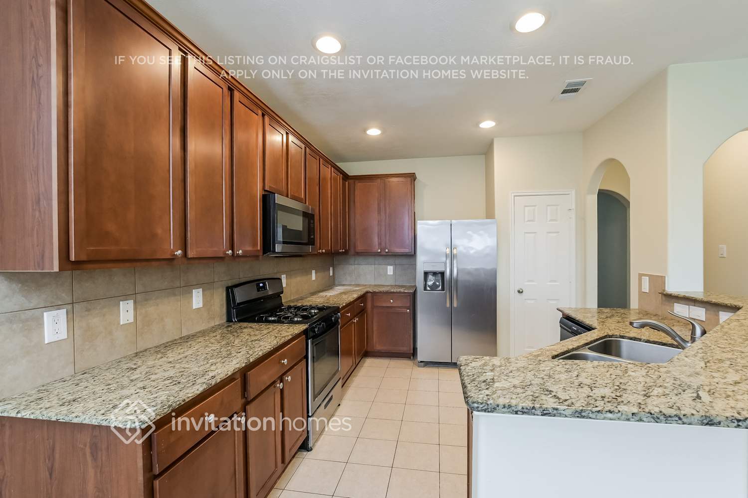 Building Photo - 20115 Goldlake Dr