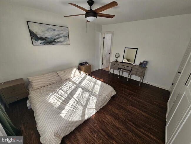 Building Photo - 5909 Wood Sorrels Ct