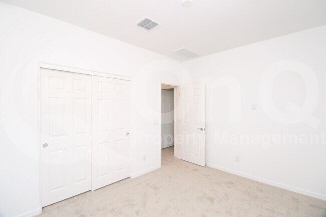 Building Photo - 8805 W Windsor Blvd