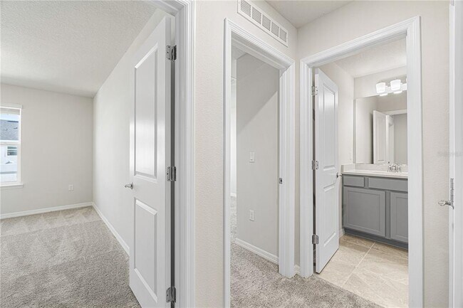 Building Photo - 6373 Breeze Filled Ln