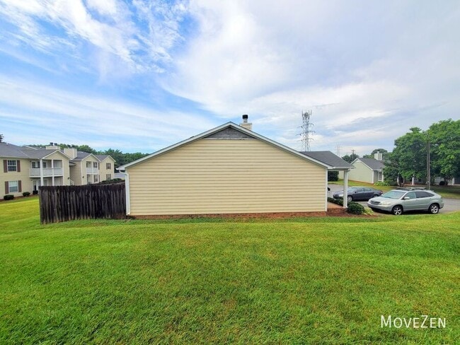 Building Photo - 814 Guilford College Rd