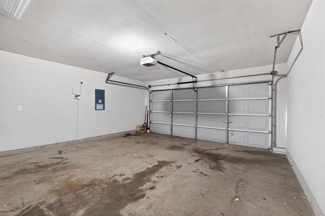 Building Photo - 1037 Johnson City Ave