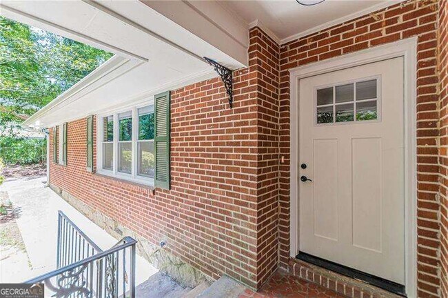 Building Photo - 1624 Dodson Dr SW