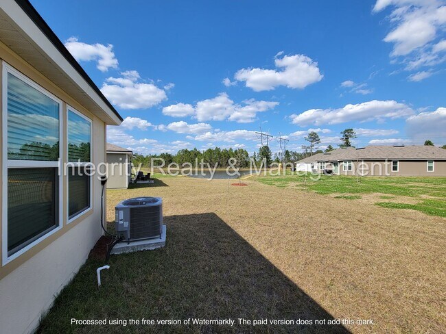 Building Photo - Newer 4 Br, 2 Bath home