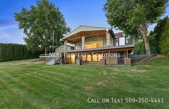 Building Photo - 2102 Elgin Rd NE