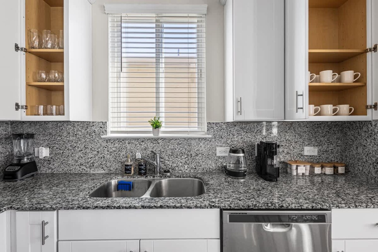 Building Photo - 6706 Hobby Wind Ridge Dr