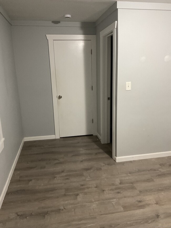 Building Photo - 41 Pleasant St