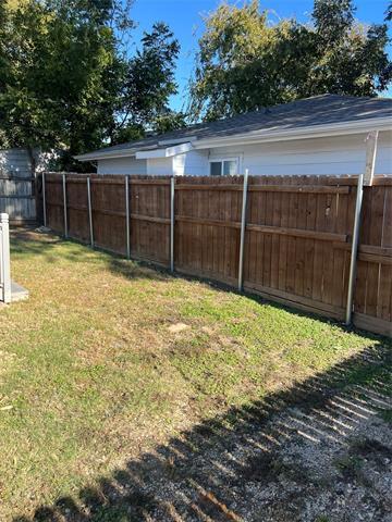 Building Photo - 2148 Brookfield Ave