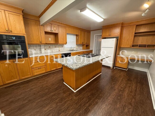 Building Photo - 2722 Winslow Ln