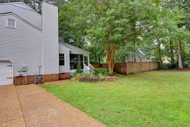 Building Photo - Completely Updated Corner Home in Woods of...