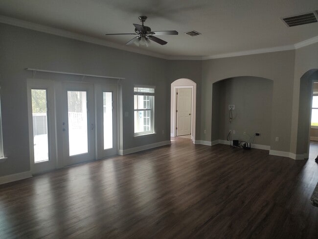 Building Photo - 13883 Blythewood Dr
