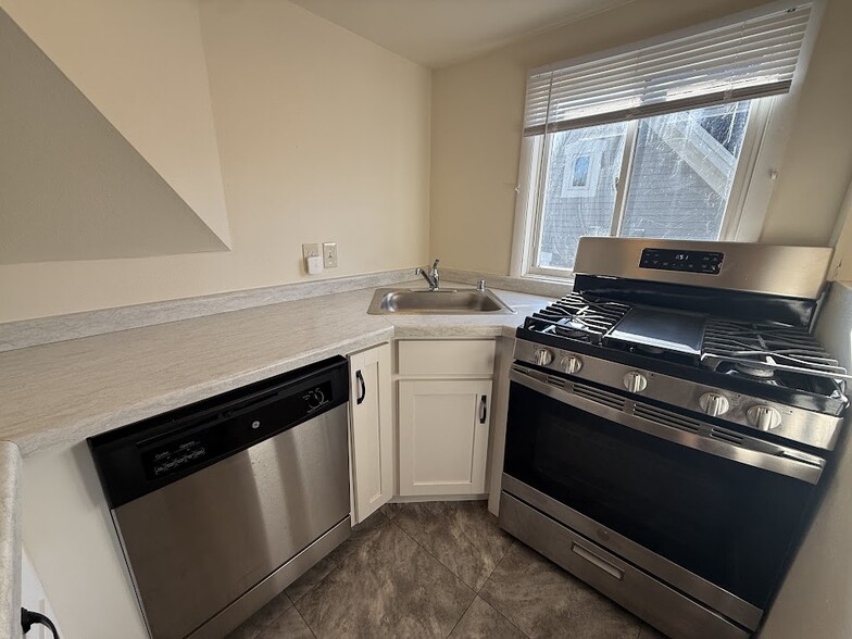 Building Photo - 315 N Blair St