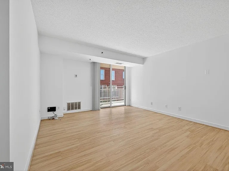 Building Photo - 7500 Woodmont Ave