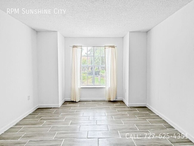 Building Photo - 2500 Winding Creek Blvd