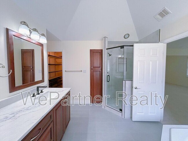 Building Photo - 280 Graystone Way