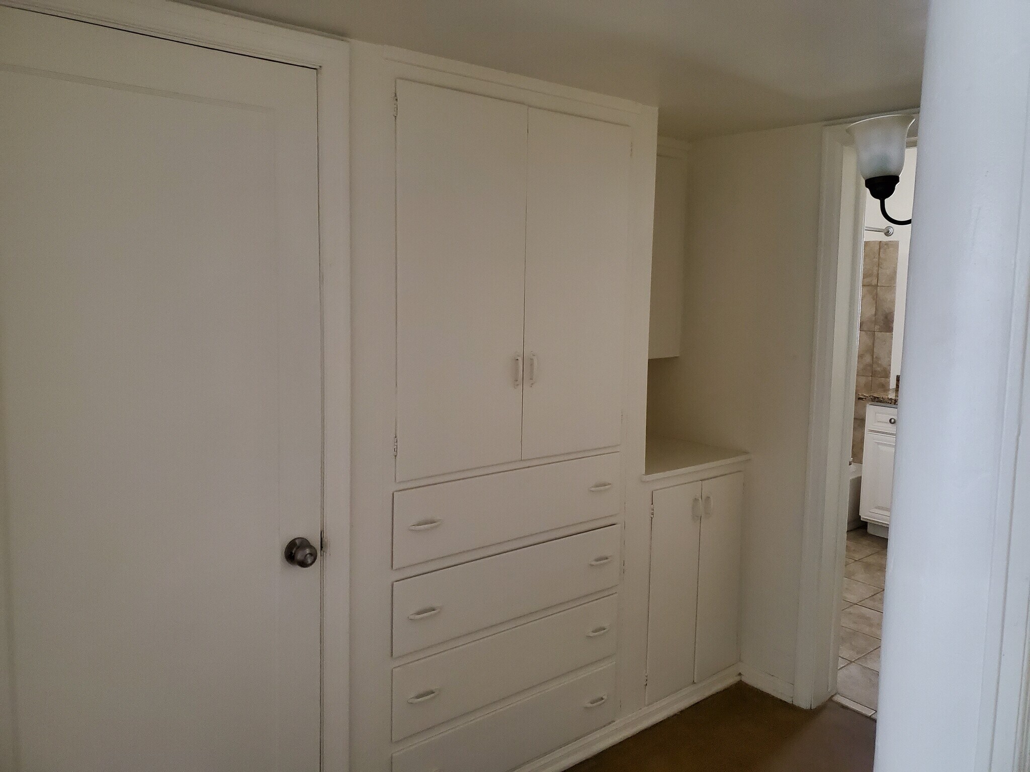 Building Photo - 344 E Virginia Cir