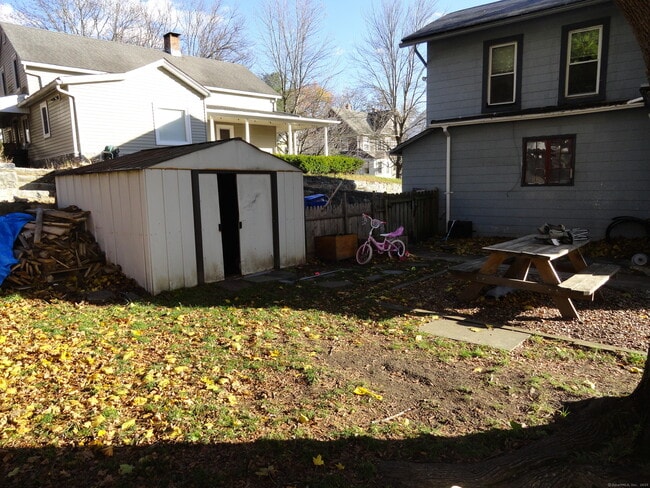 Building Photo - 177 E Pearl St