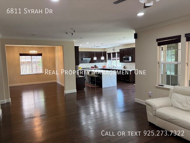Building Photo - 6811 Syrah Dr