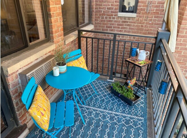 Penthouse Balcony - 2325 42nd St NW