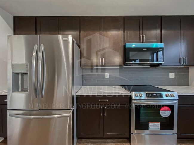 Building Photo - Be the First to Live in These Brand-New Luxury Homes — Now Pre-Leasing in Pittsburgh