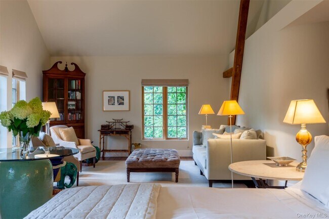 Building Photo - 8 Old Killearn Rd