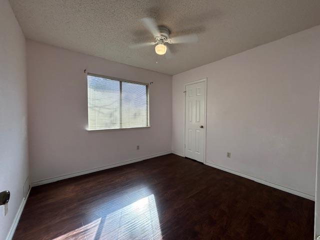 Building Photo - 2601 Oak Meadow Dr