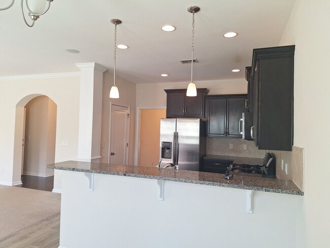 Building Photo - ***HURRY, MOVE IN SPECIAL****Superb Home Located in the Catawba Hills Neighborhood!