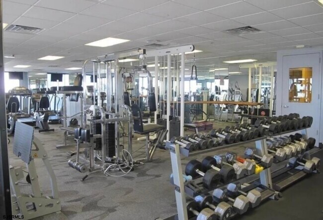 Building Photo - 3101 Boardwalk