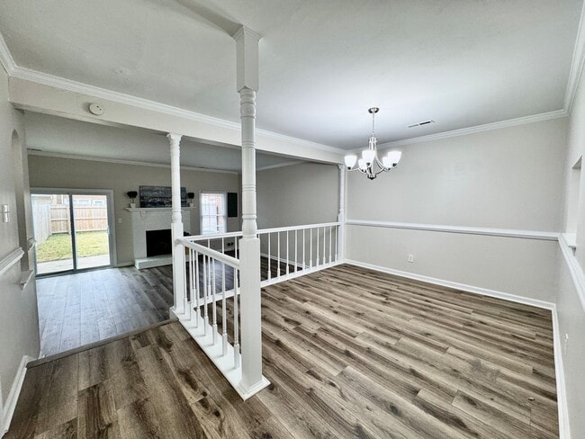 Building Photo - READY NOW!! Completely Updated 3-Bedroom Townhome in Kempsville Lake! Fenced Backyard - Pet Frien...