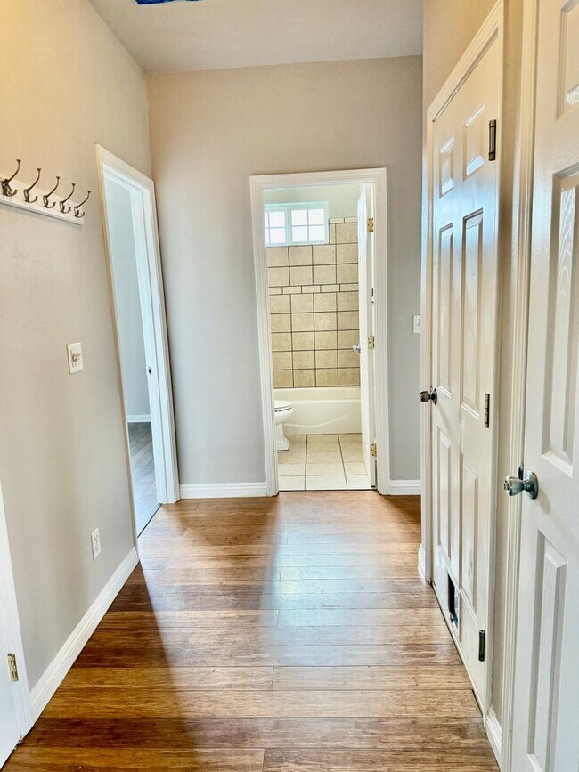 Building Photo - Unique Horse property with 2 units